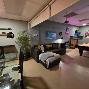 Bunker @ Isla / Front Apartment
